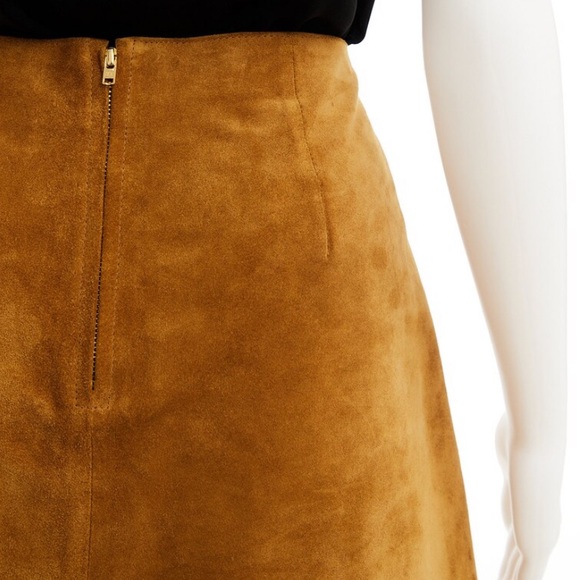 Upcycled tan suede mini skirt with eagle embroidery - Picture 7 of 10